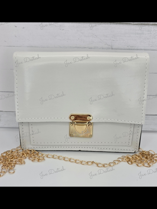 Fashion Jewelry Handbags - Women's White Crossbody Bag with Gold Hardware PR395
